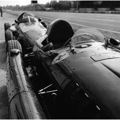 Lancia/Ferrari D50 Pits Monza 1956 12