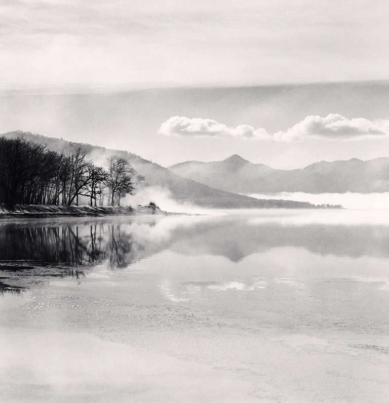Landscape Photograph Michael Kenna - Le lac de Kussharo, Étude 5, Hokkaido, Japon