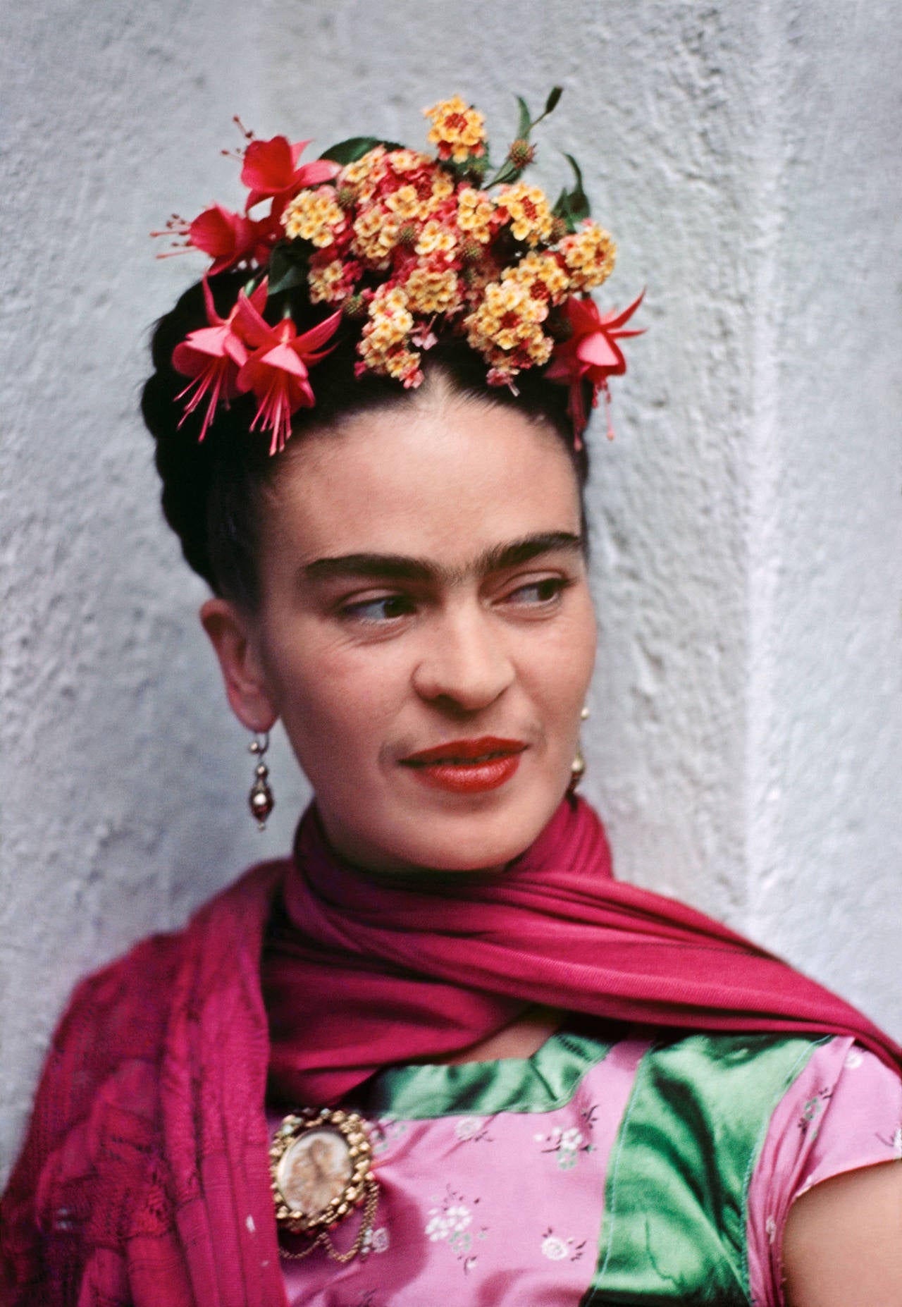 Nickolas Muray Portrait Photograph - Frida in Pink and Green Blouse