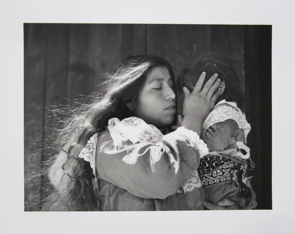 Caricia - Photograph by Mariana Yampolsky