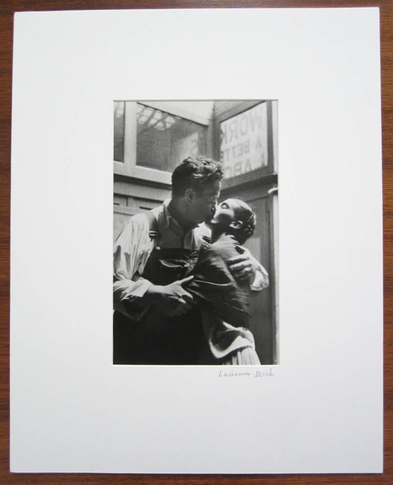 Frida and Diego Caught Kissing, New York City, NY - Photograph by Lucienne Bloch