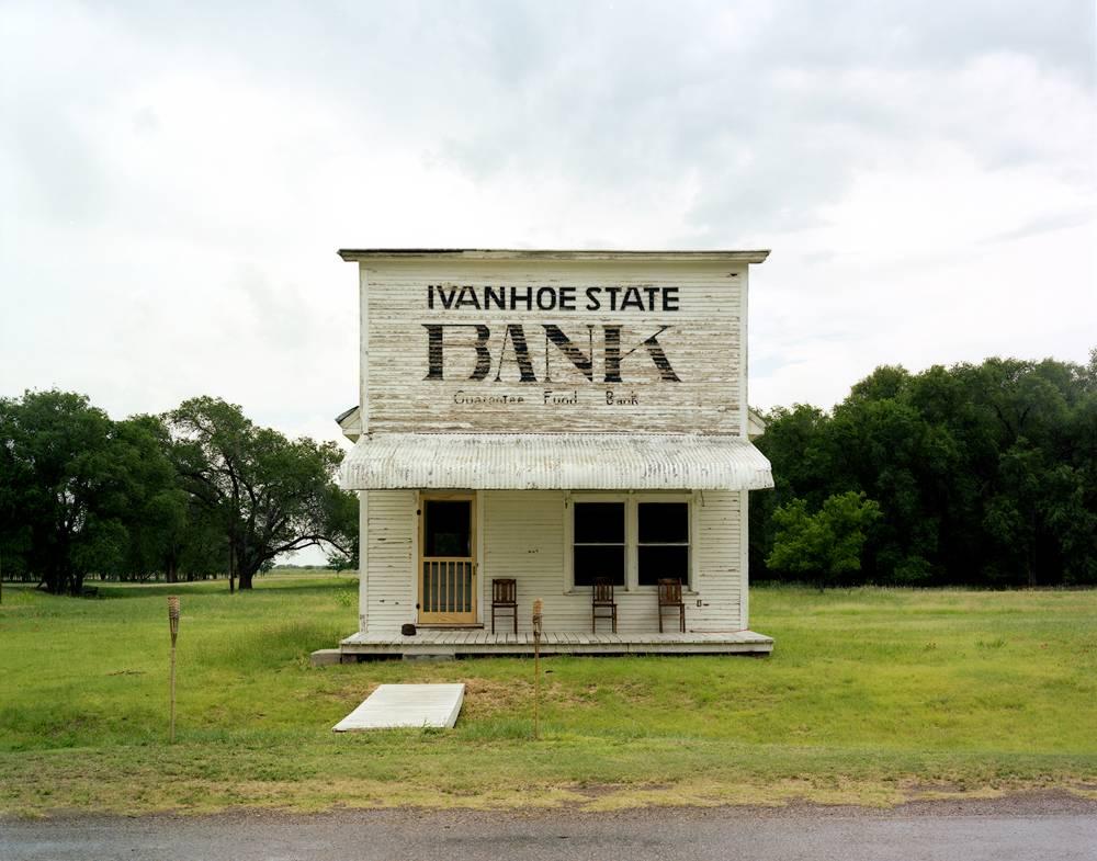 Peter Brown Landscape Photograph - North Texas: Ivanhoe State Bank, Lipscomb