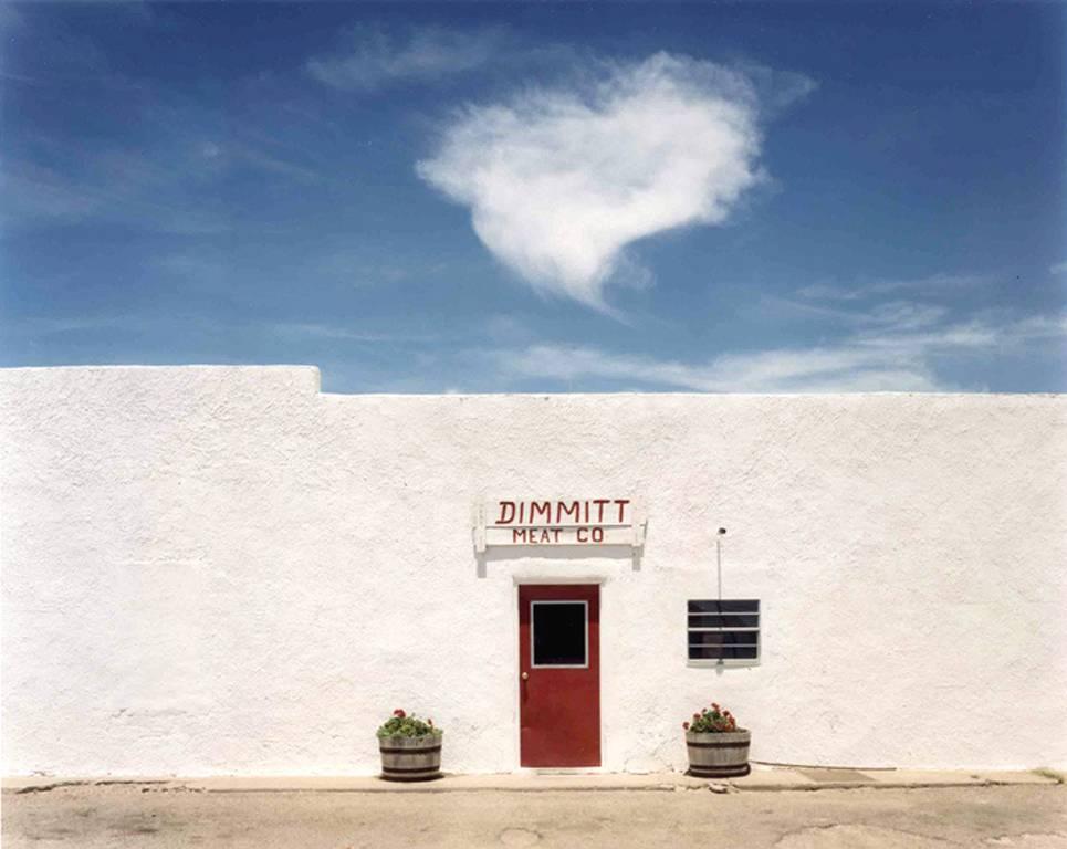 Landscape Photograph de Peter Brown - Dimmitt Meat Company, Dimmitt, Texas de la serie On The Plains