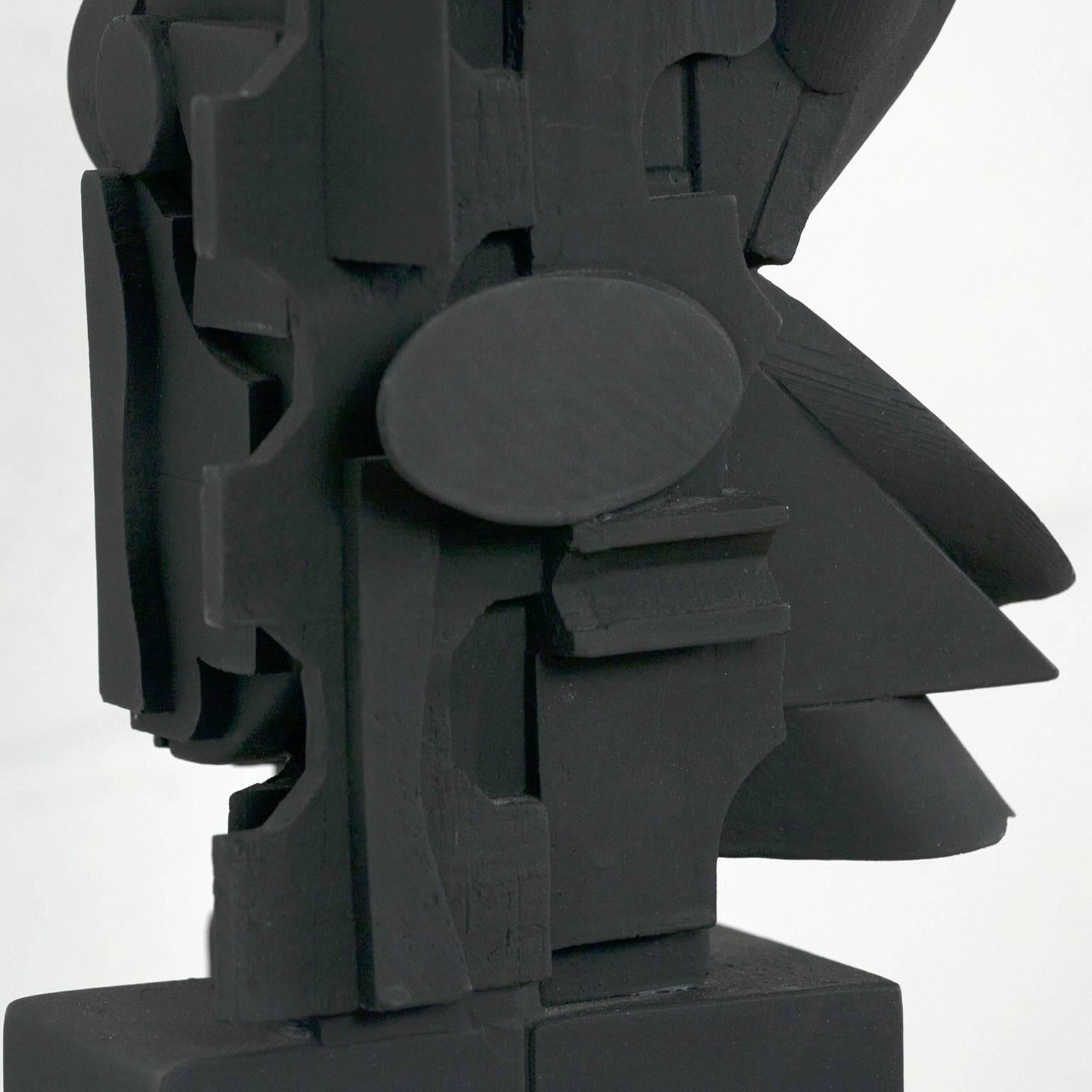 louise nevelson black wall