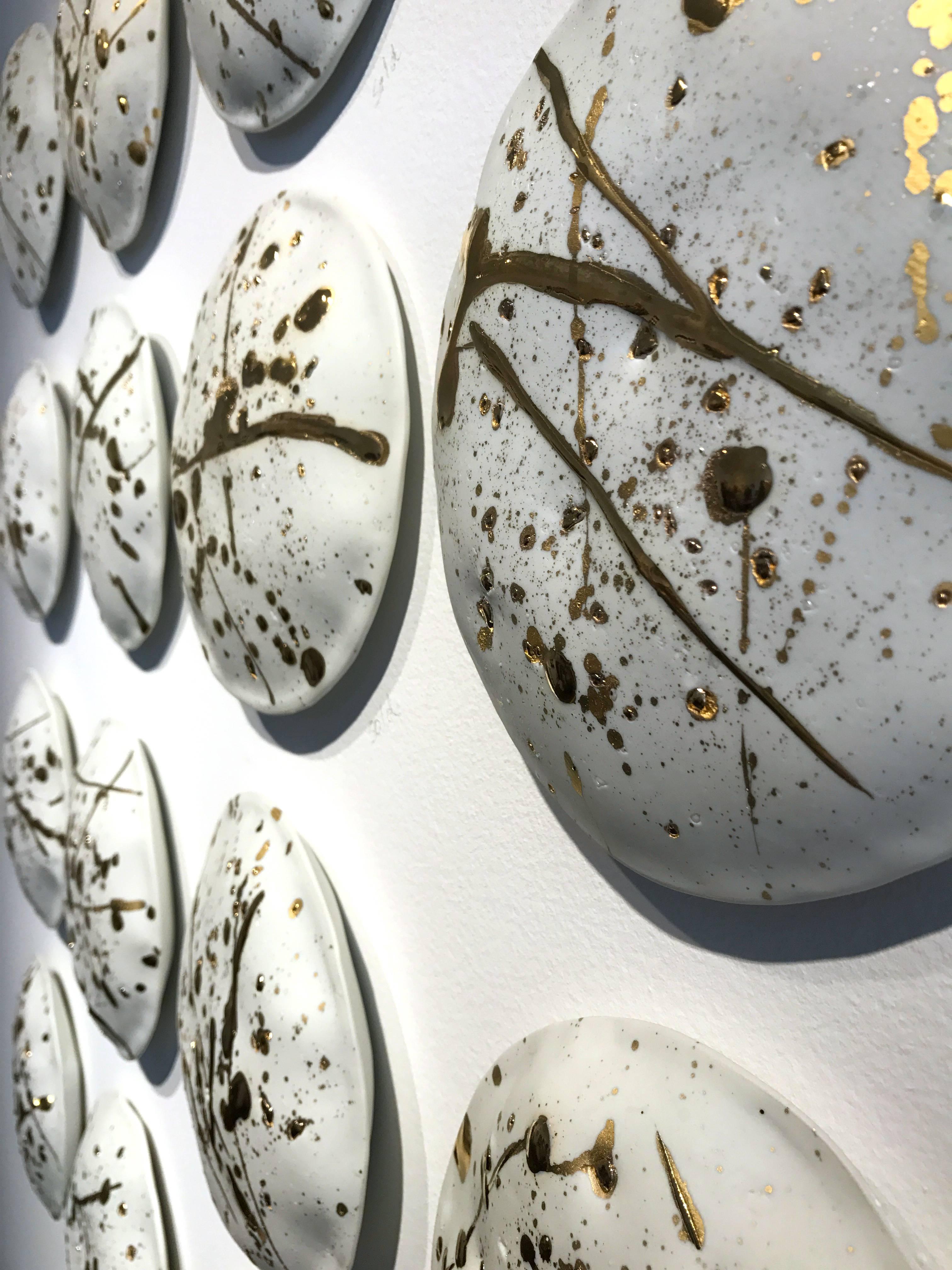 Mural installation of porcelain, white porcelain and 22K gold glaze pillows - Sculpture by Stepanka Horalkova