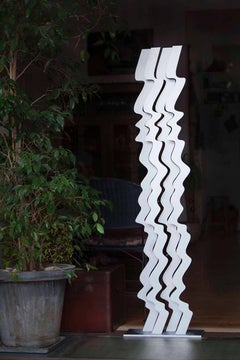 Outdoor sculpture, Wave, steel standing sculpture