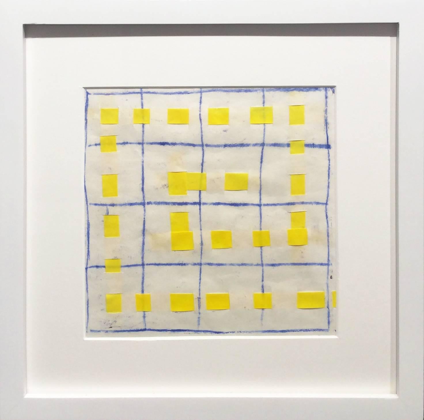 16B: Modernes, abstraktes Gemälde in Blau, Weiß und Gelb mit Gittermuster in weißem Rahmen – Painting von Donise English
