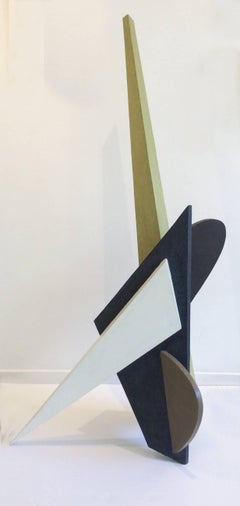 Prendi una bombola per uccidere un passerotto (scultura astratta minimalista in piedi)