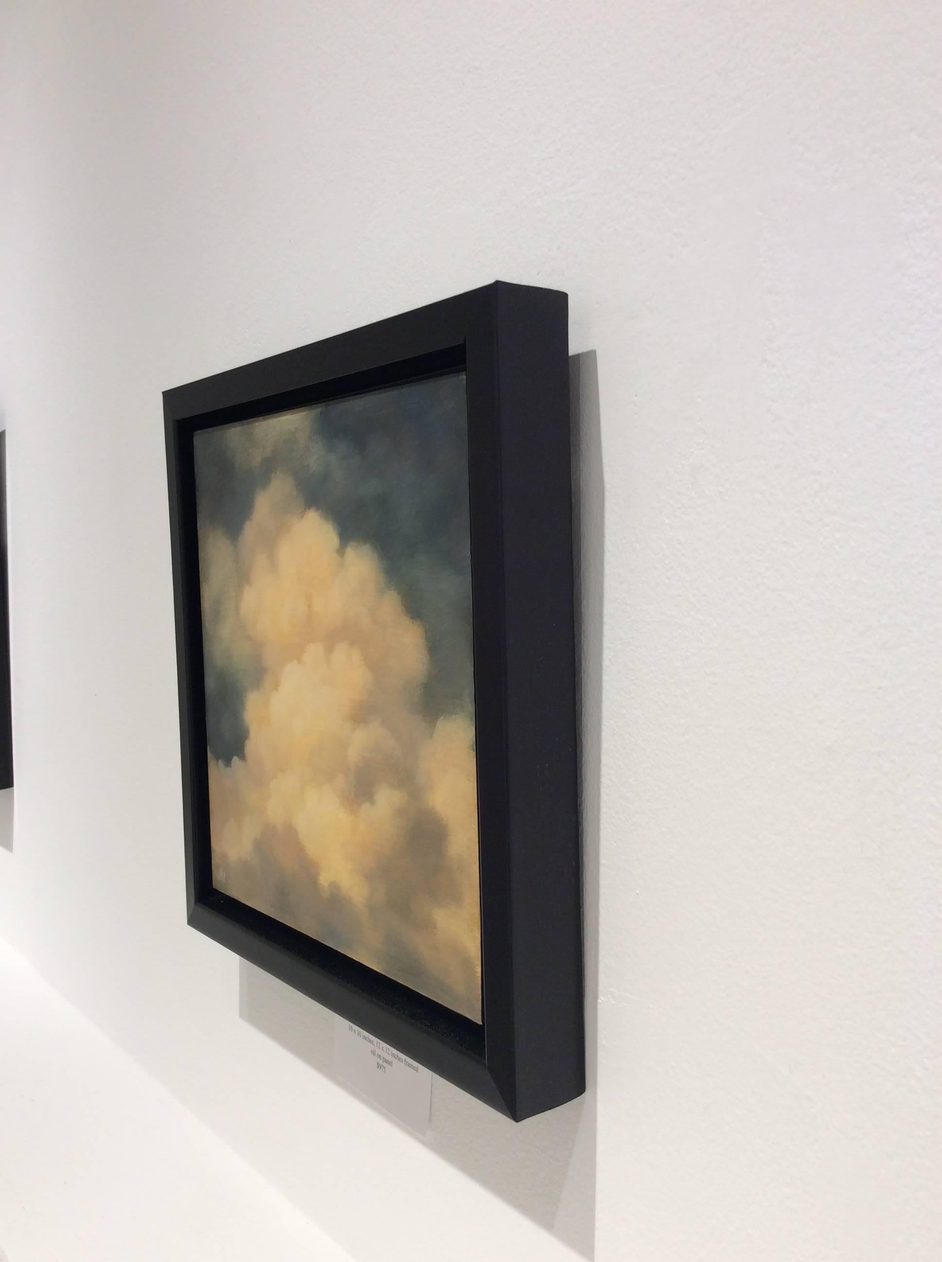 Icon du nuage XIX (petite peinture à l'huile carrée d'un grand nuage dans un ciel bleu) - Marron Landscape Painting par Jane Bloodgood-Abrams