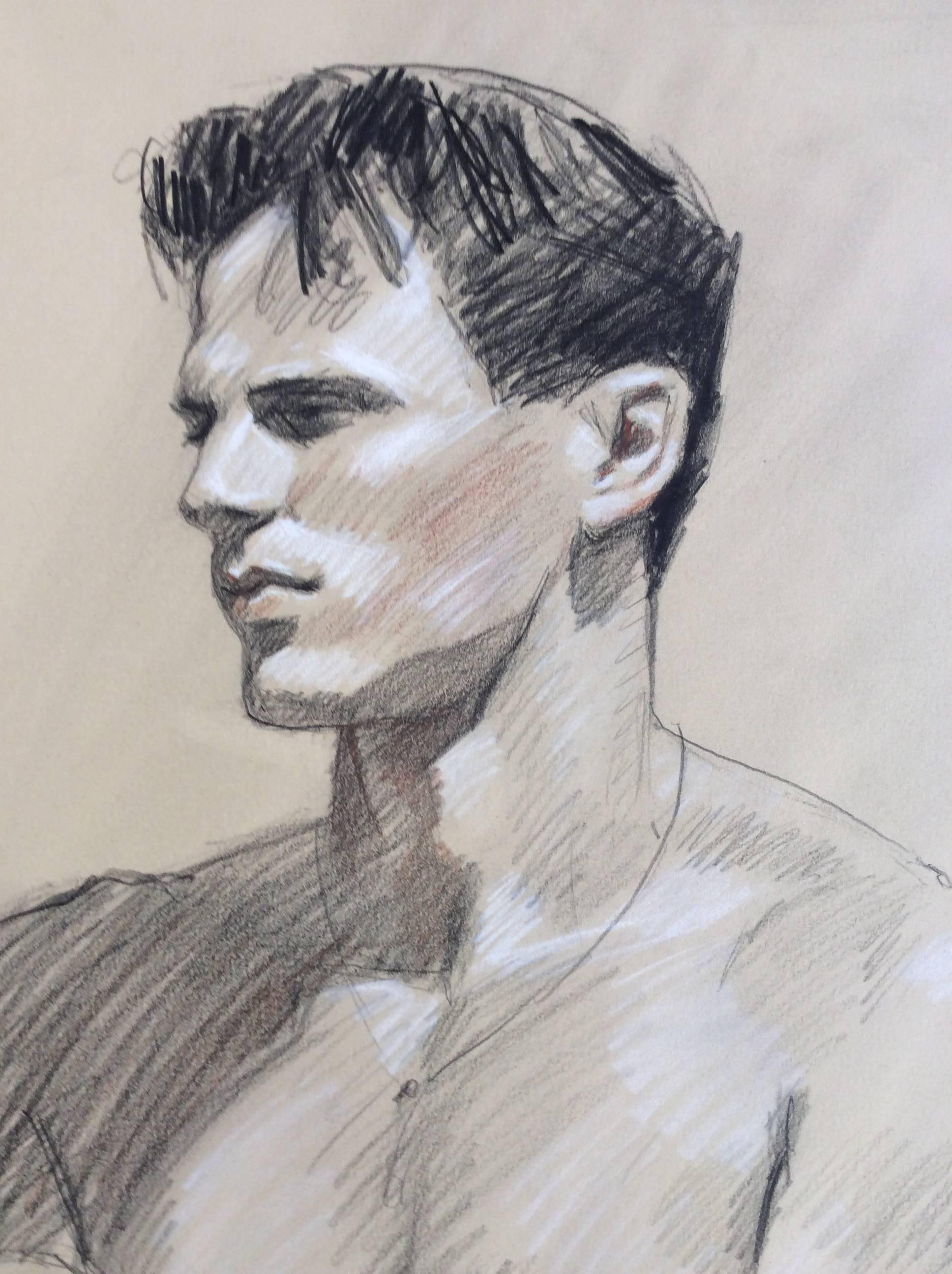 Motif figuratif d'homme nu assis contemporain MB 815, fusain sur papier - Art de Mark Beard