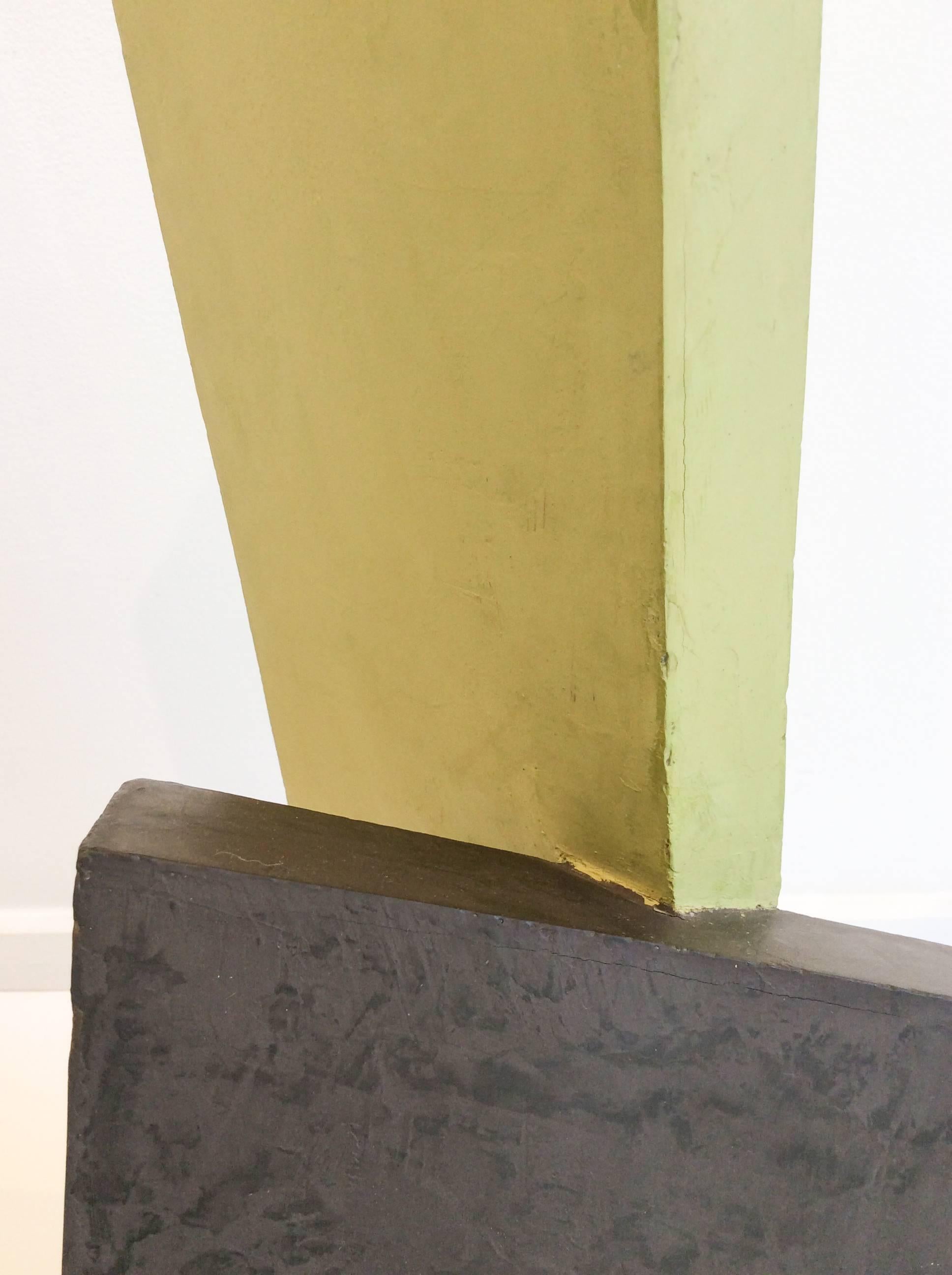 Just Lean on Me (Contemporary Minimalist Standing Sculpture in Green & Black) 1