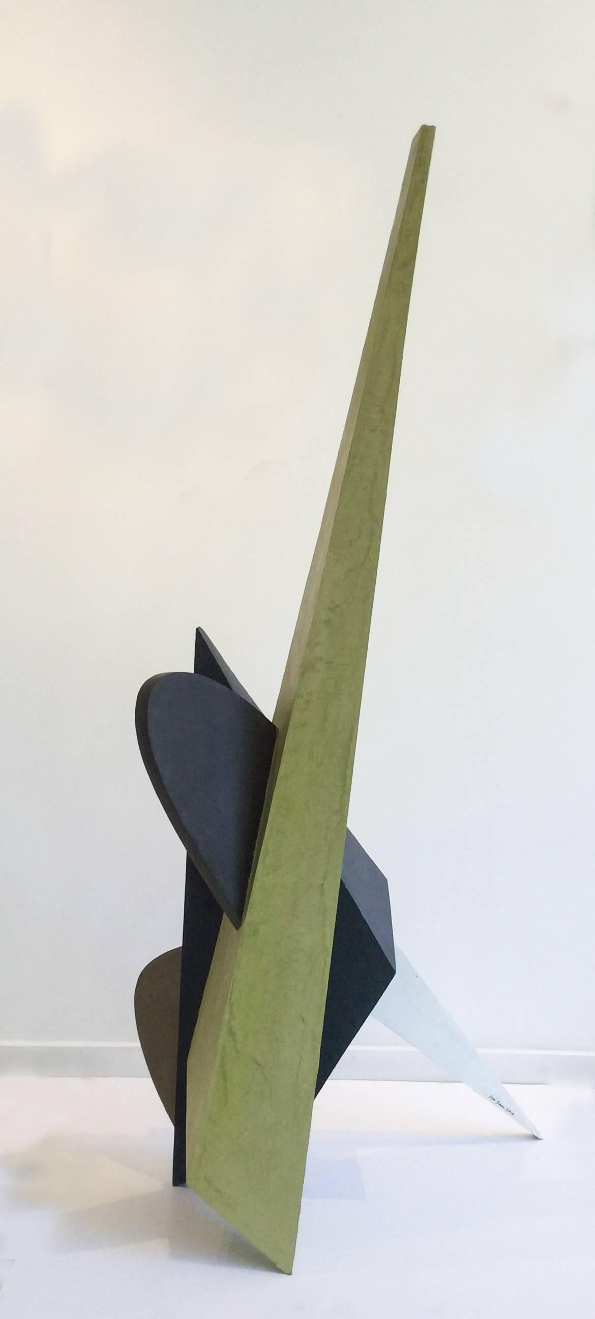 Prendi una bombola per uccidere un passerotto (scultura astratta minimalista in piedi) - Abstract Sculpture Grigio di Dai Ban
