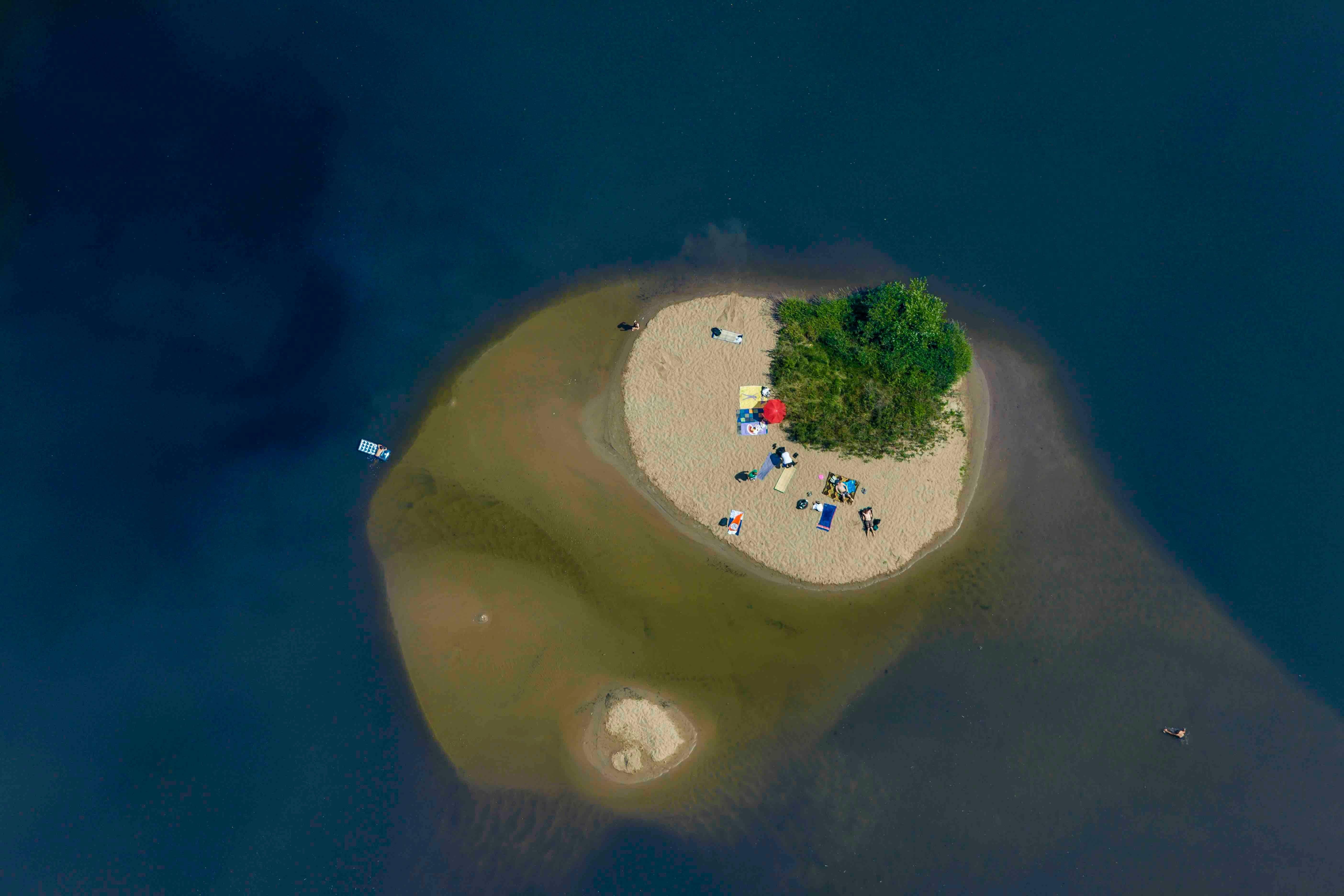 Klaus Leidorf Color Photograph - Our own private island