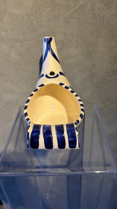 Pablo Picasso ceramic "Sujet colombe" (A. R. 435), edition of 500, 'Madoura'