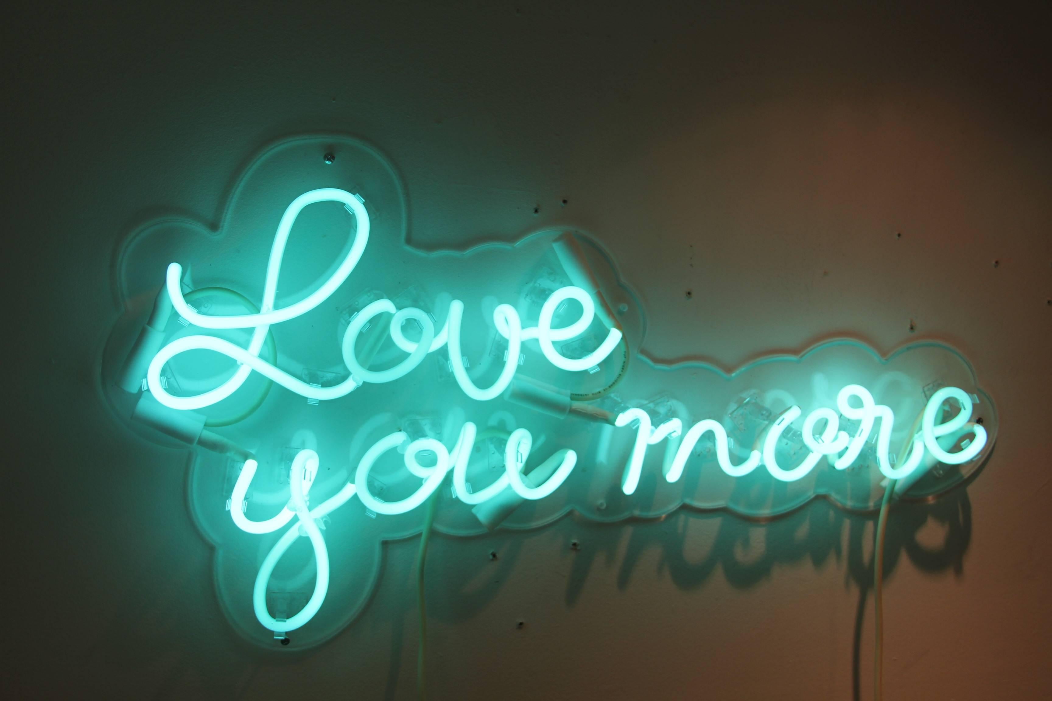 Mary Jo McGonagle Figurative Sculpture - Love you more - neon art work