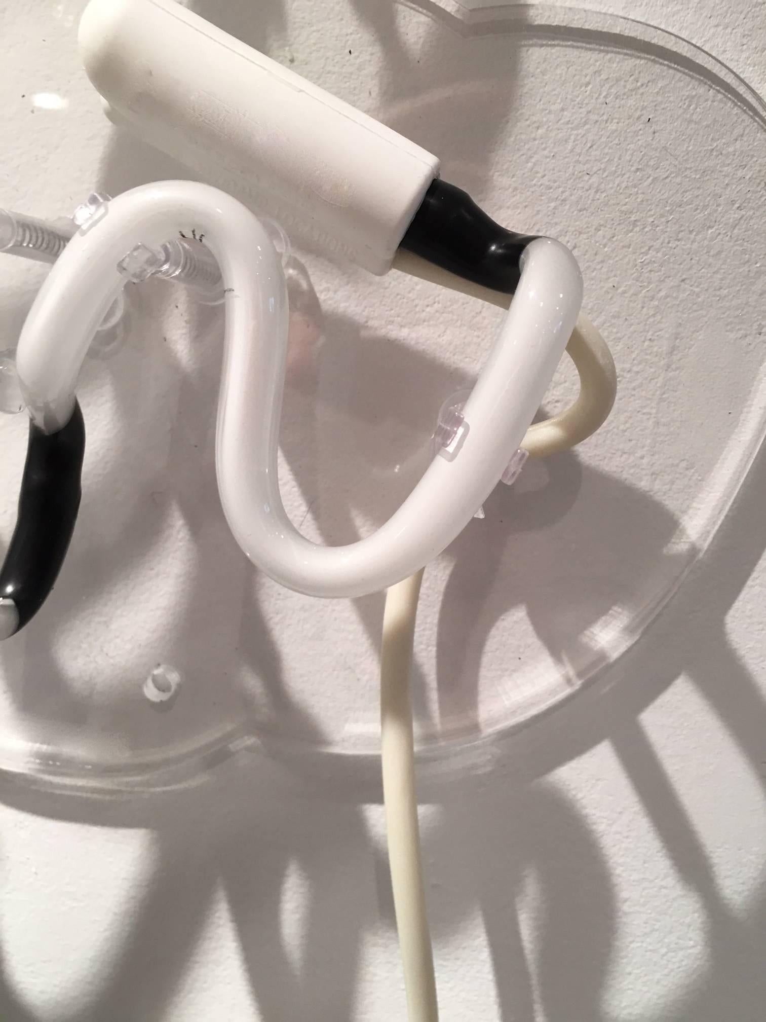 bendecido - obra de arte de neón - Sculpture Contemporáneo de Mary Jo McGonagle