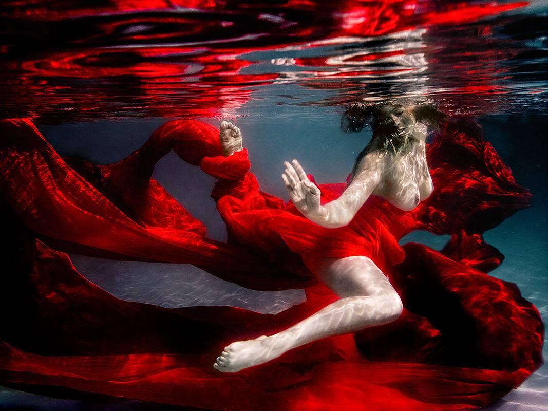 Aldara Ortega Nude Photograph - Liquid passion