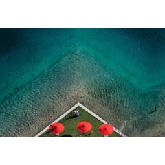 3 red parasols 8