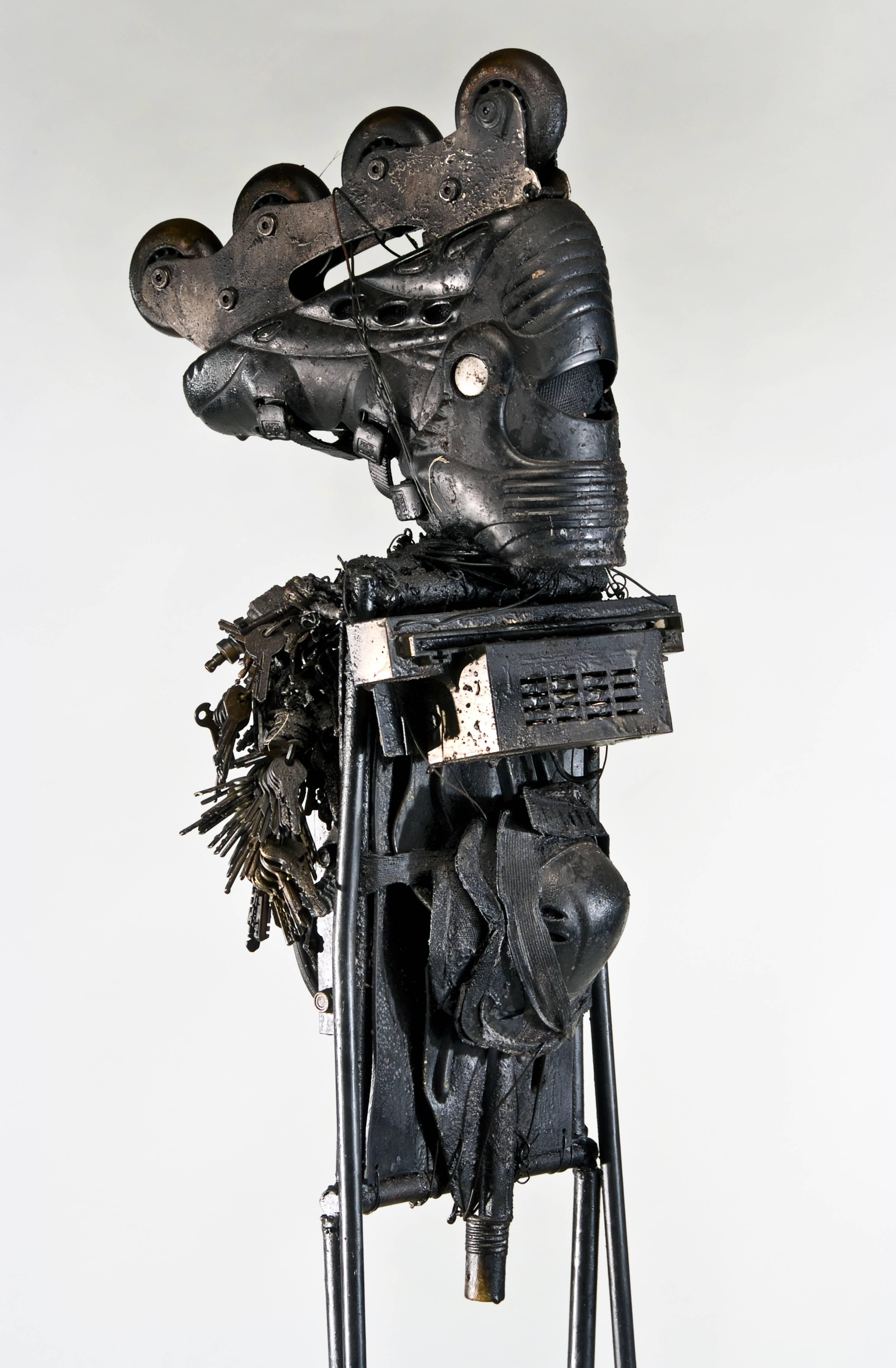 Warrior - Contemporary Sculpture by Ronald Gonzalez