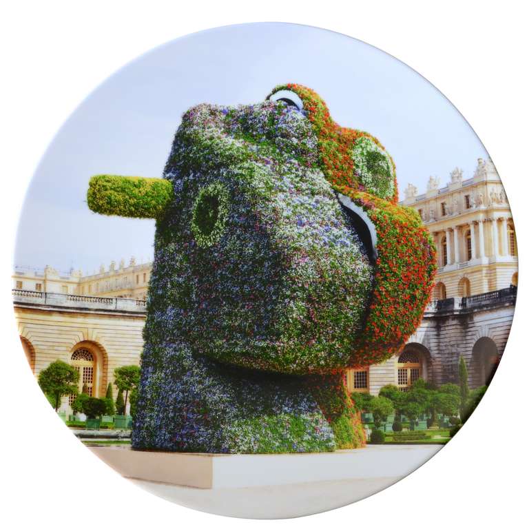 Service plate 2 - Sculpture by Jeff Koons