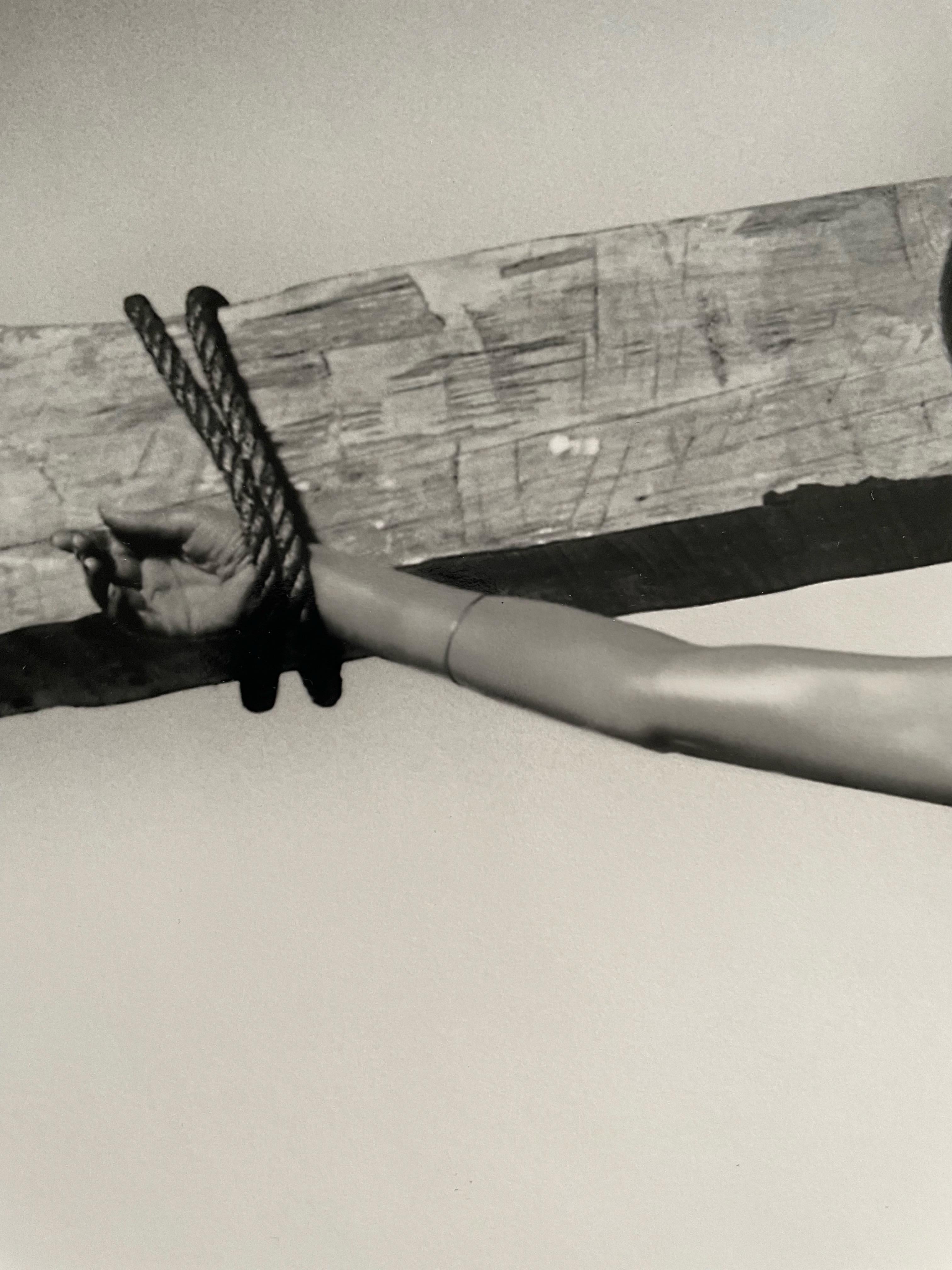 Raquel Welch, photographie LIFETIME argent gelatin b/w, 1966 en vente 5