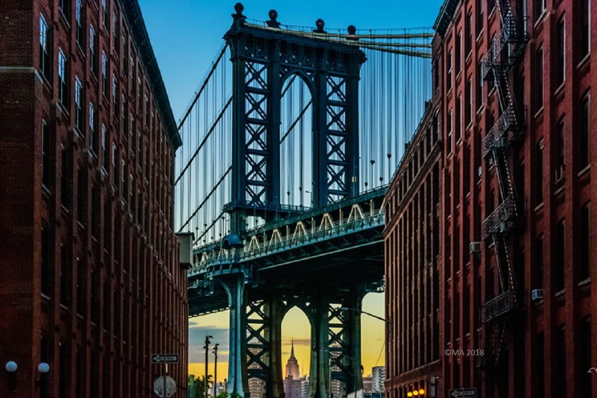 Fotografía - Fotografía de paisajes de Manhattan, Nueva York - Photograph Contemporáneo de Alejandro Cerutti