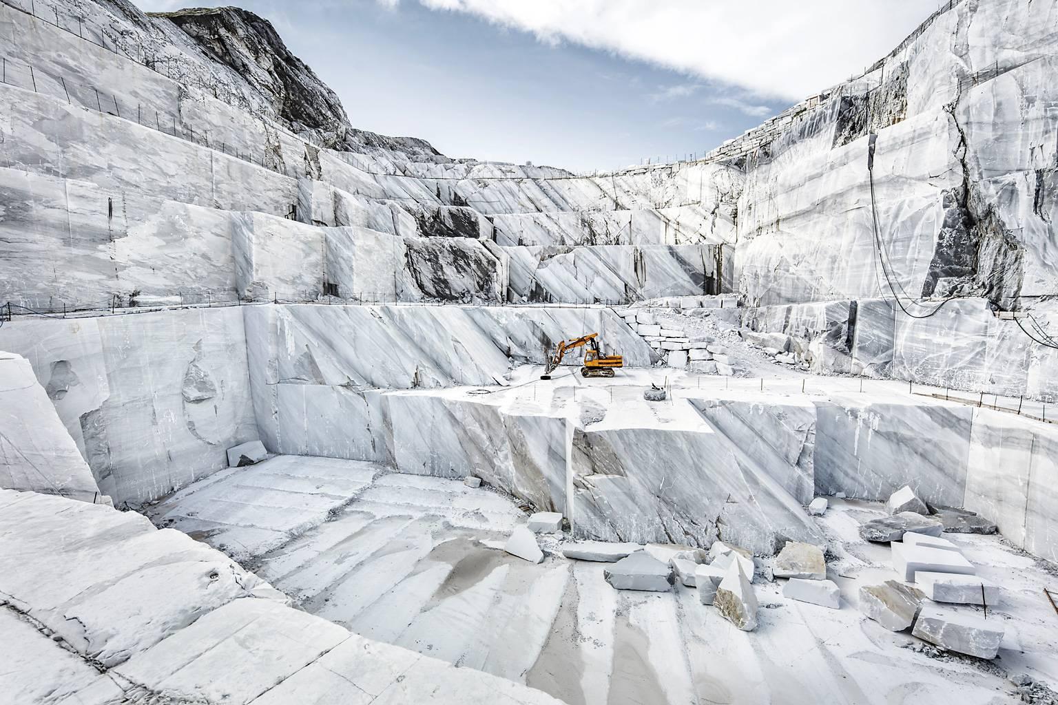 Marmo di Carrara - photographie grand format de la célèbre carrière de marbre italienne