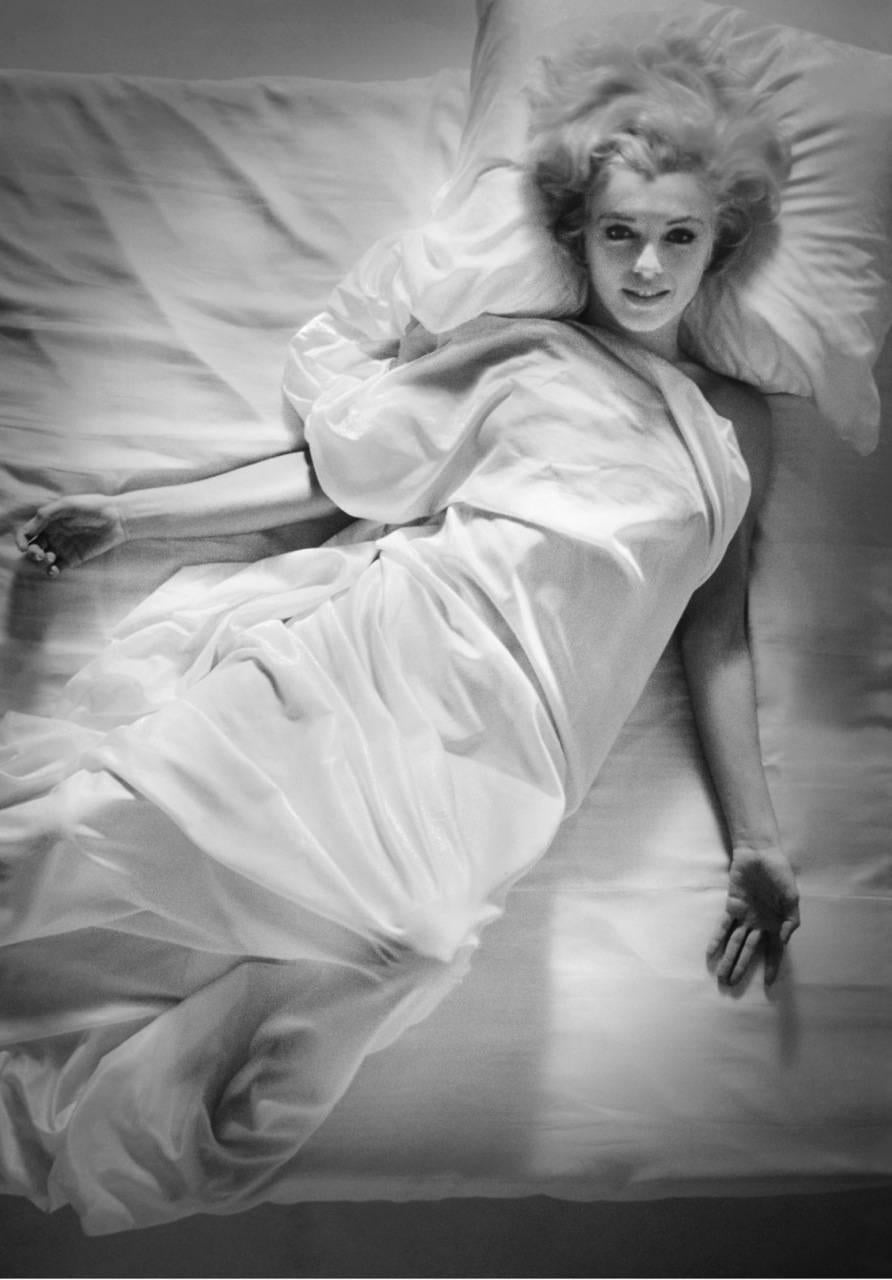 Douglas Kirkland Black and White Photograph - Marilyn Monroe, 1961