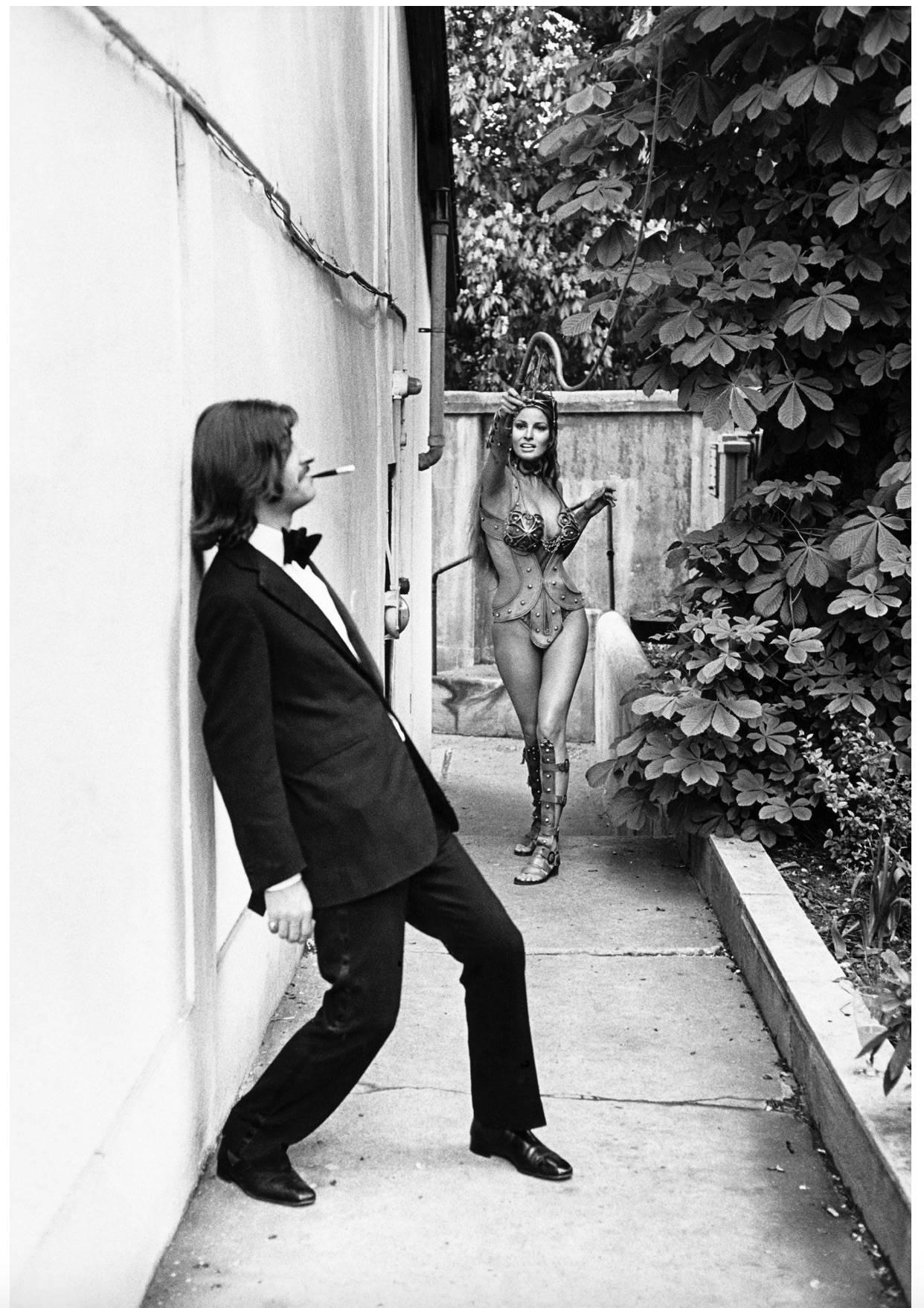 Terry O'Neill Color Photograph - Ringo Starr & Raquel Welch 1969
