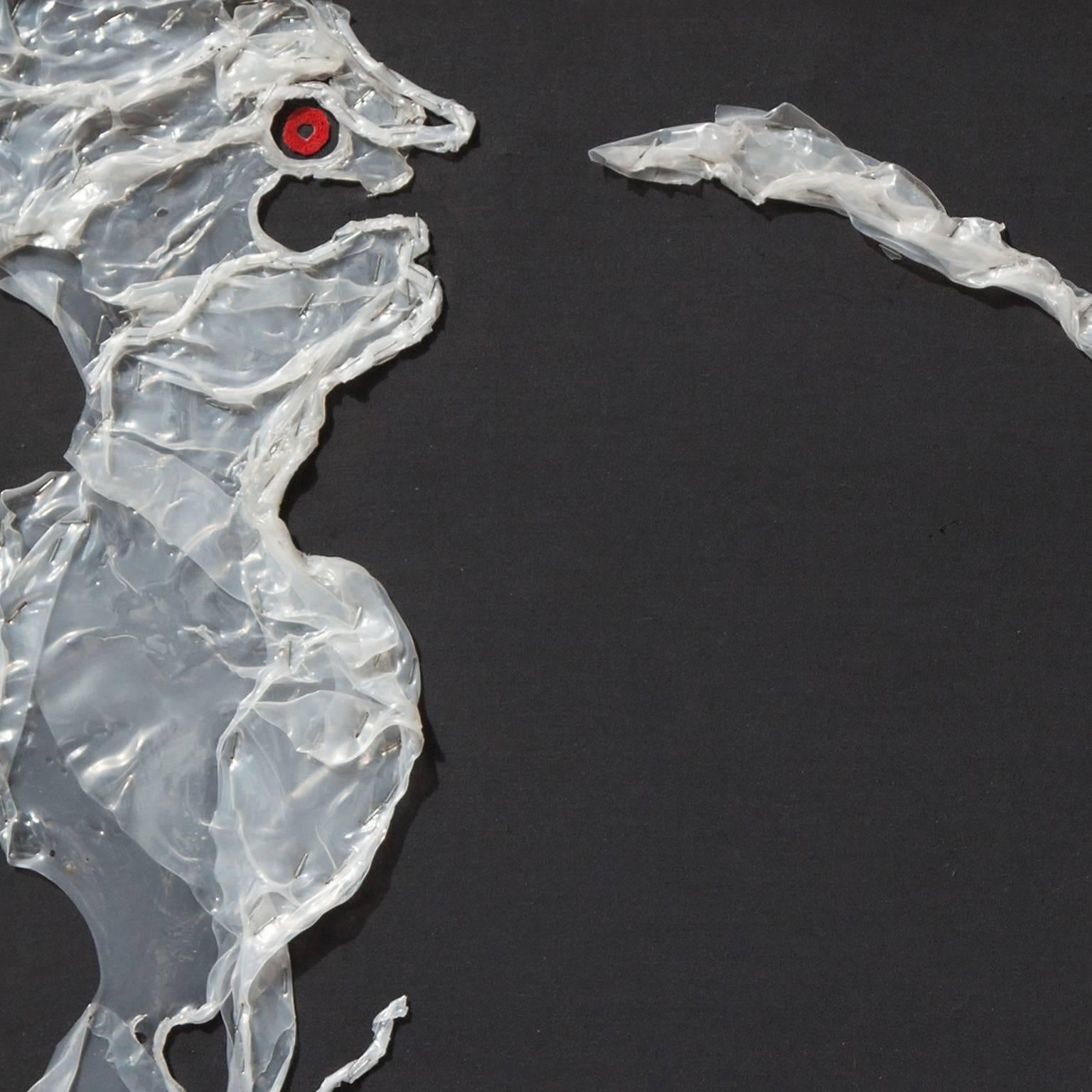 Dama paseando a su perro en un día ventoso - Arte Transparente, Arte Italiano Contemporáneo - Mixed Media Art Expresionista de Angelo Canevari