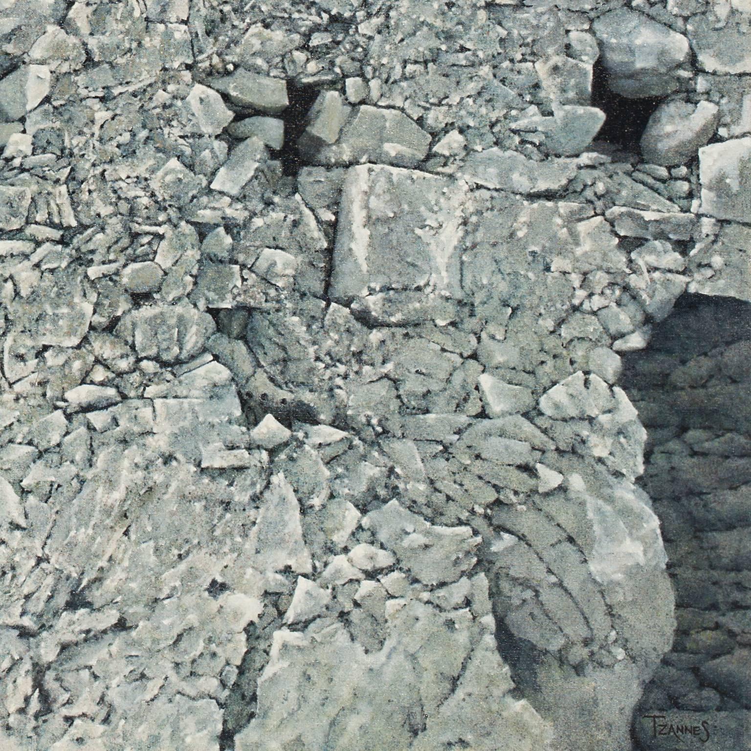 Tapis rouillé de Paliochora - Argent Landscape Painting par George Tzannes