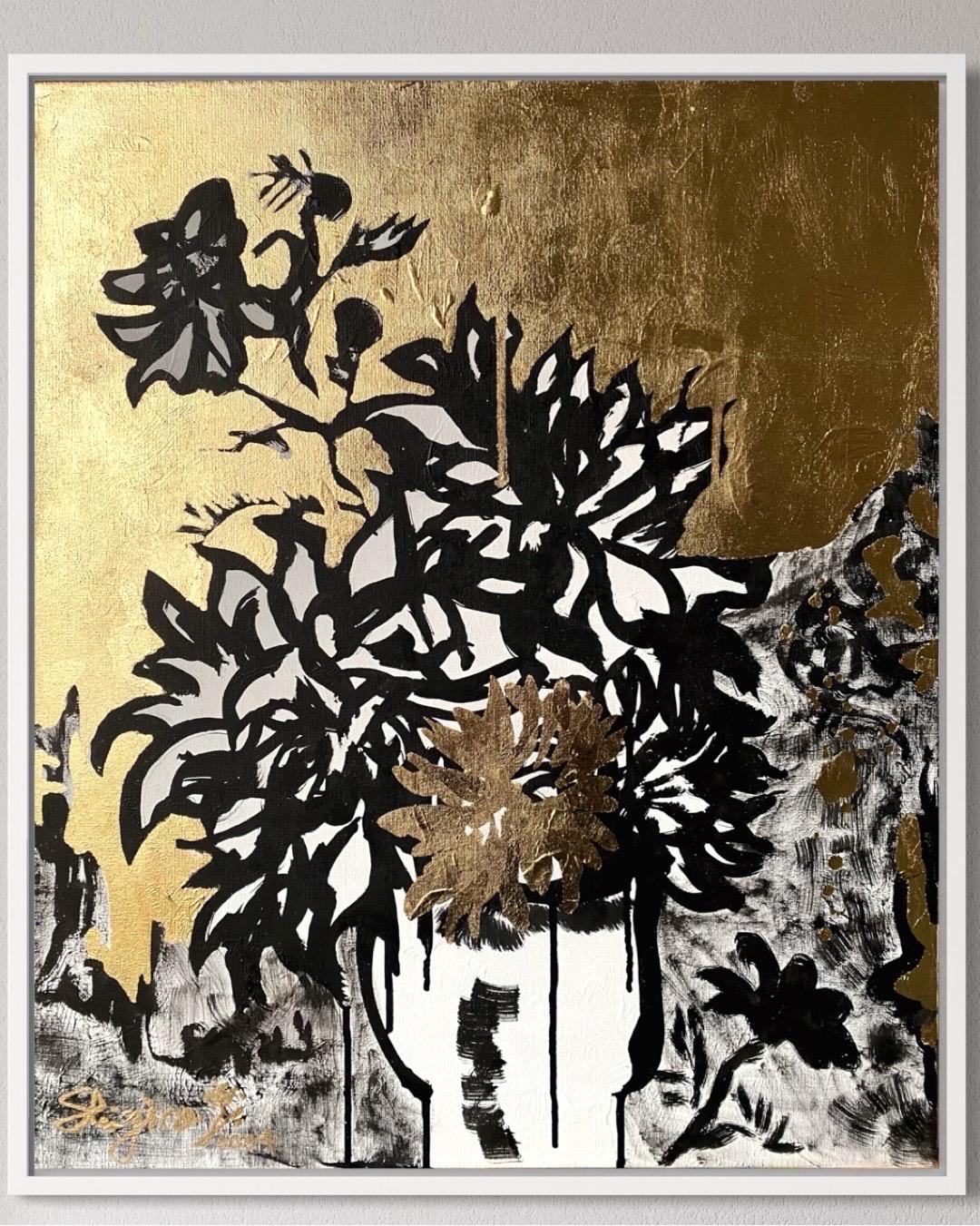 Originale-Nostalgia-Dahlia Still Life-Artista premiato dal Regno Unito-Foglia d'oro+Inchiostro su tela - Painting Espressionismo astratto di Shizico Yi