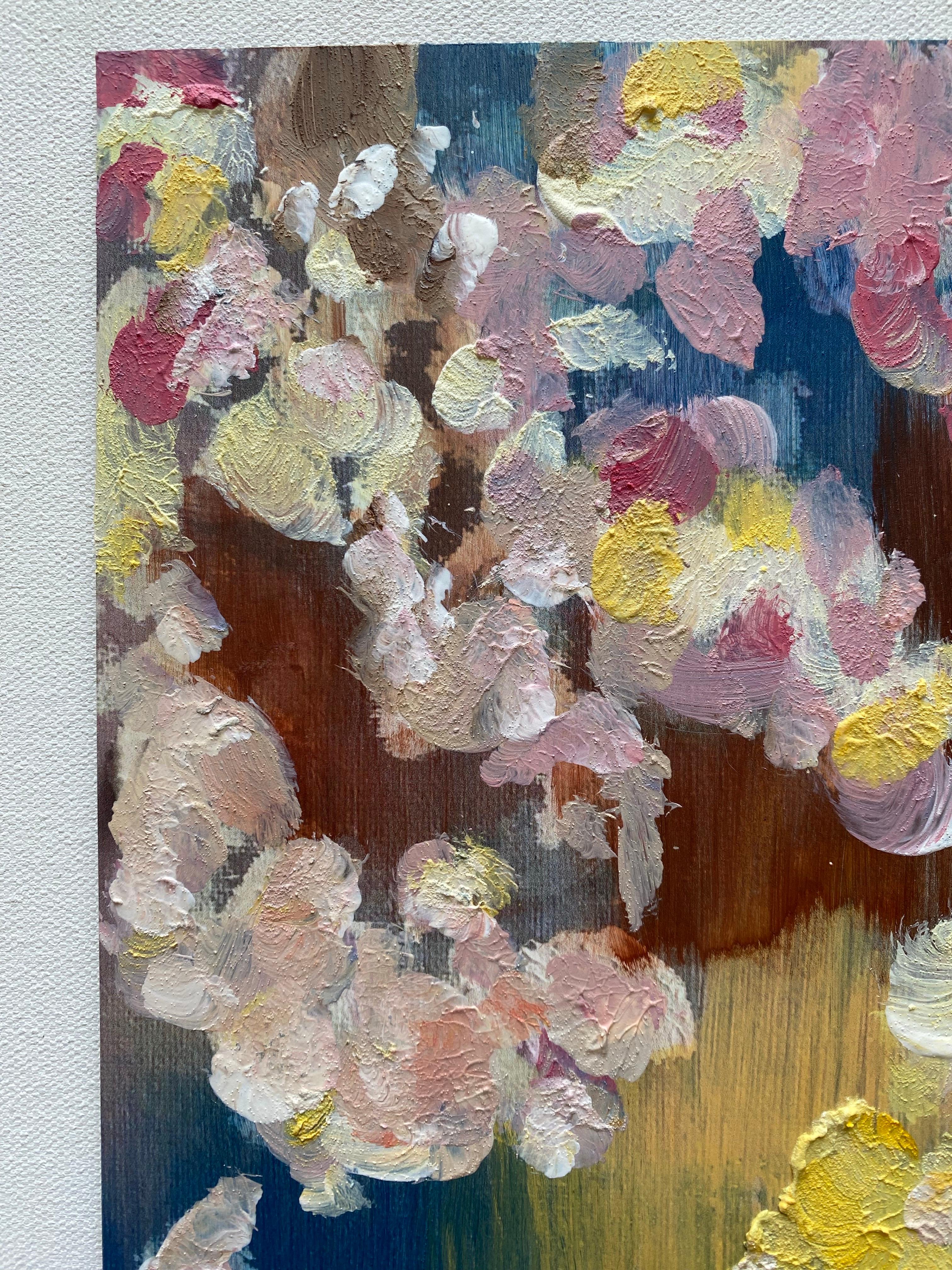 Questo dipinto cattura l'inizio della primavera nel giardino di Shizico Yi, dove il Prunus Cherry si erge come primo annuncio gioioso della stagione. Dipinto en plein air, riflette la cruda freschezza dell'inizio della primavera, quando il freddo