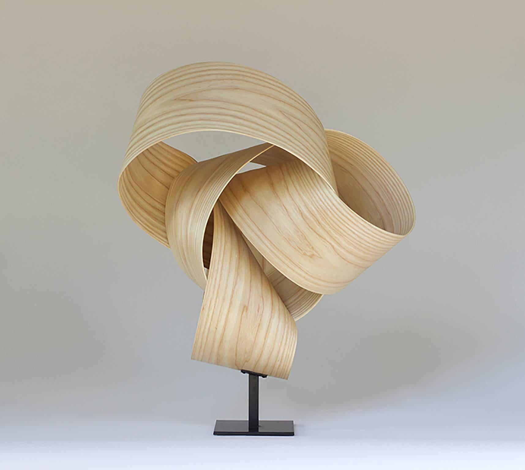 Jeremy Holmes Abstract Sculpture - Sinuous IV