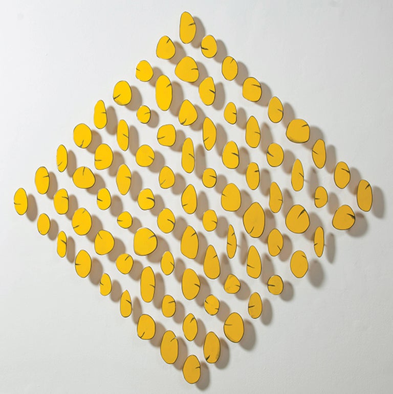 Yellow in a Diamond Shape - Sculpture by Carolina Sardi