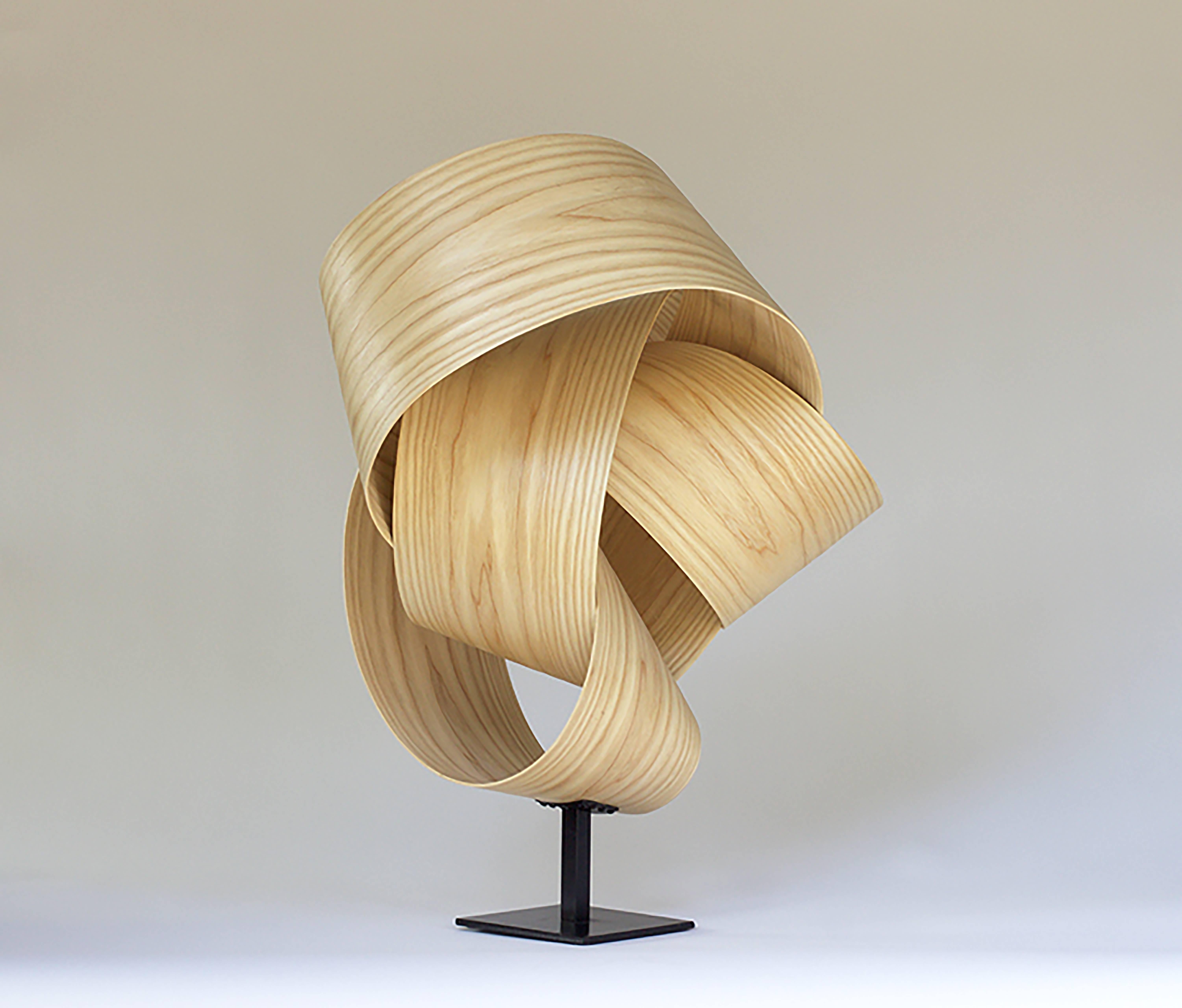 Sinuous IV - Sculpture by Jeremy Holmes