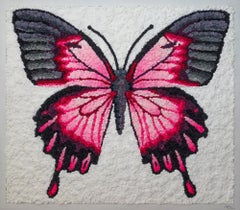 Kevin Champeny – „Tethered Butterfly Pink“, Skulptur
