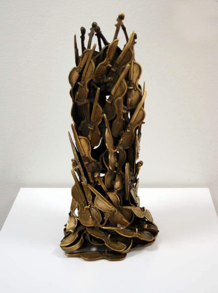 Still-Life Sculpture Fernandez Arman - Accumulation de violons