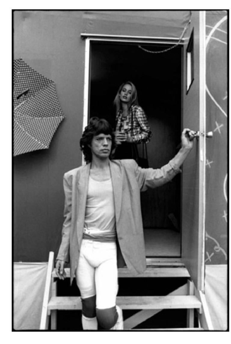 Michael Halsband Portrait Photograph - Mick Jagger & Jerry Hall, October 24-25, 1981, Tangerine Bowl