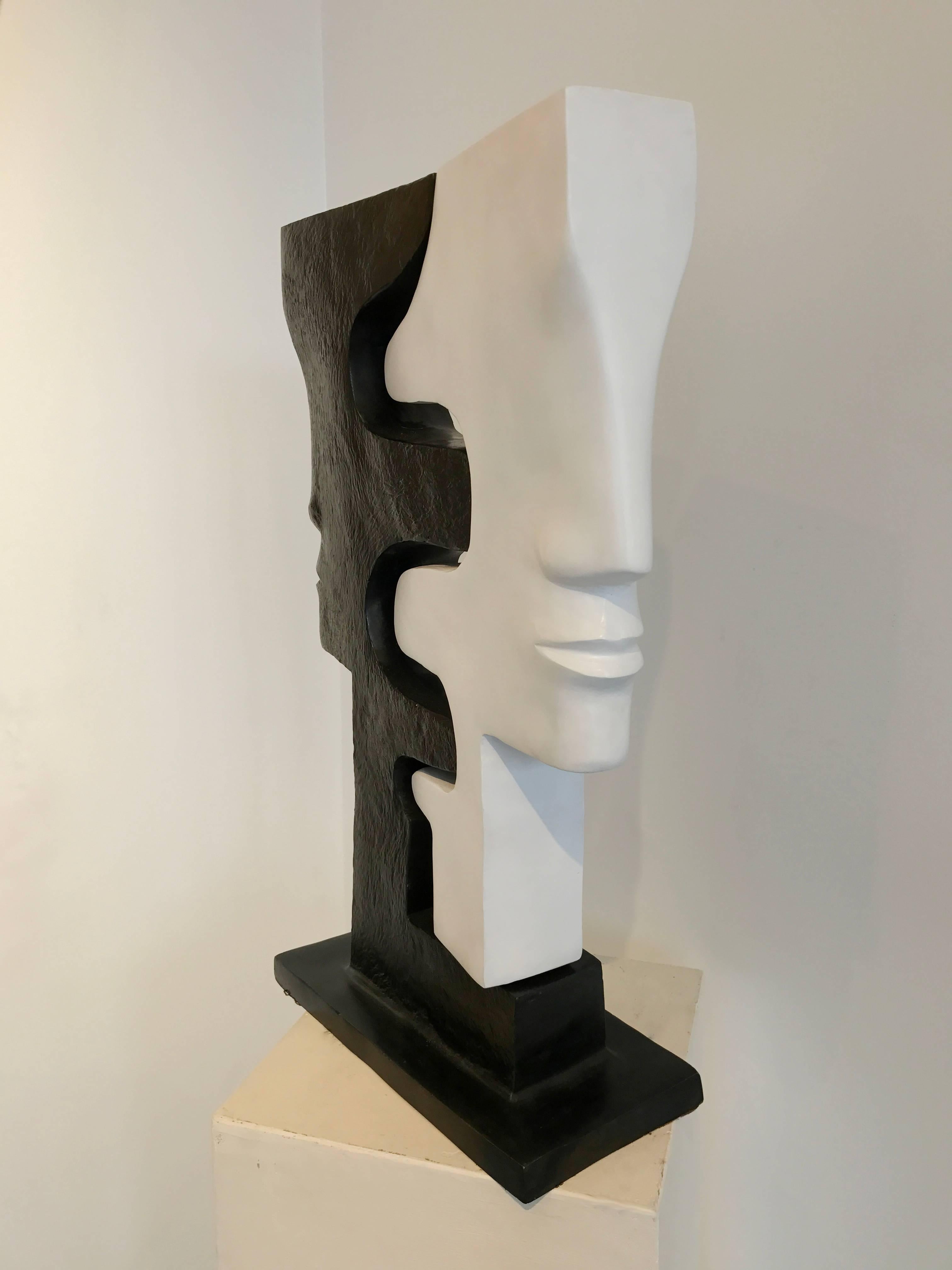 Jacques Le Bescond – Clair Obscur – Bronze Sculpture - Gold Figurative Sculpture by Jacques LeBescond