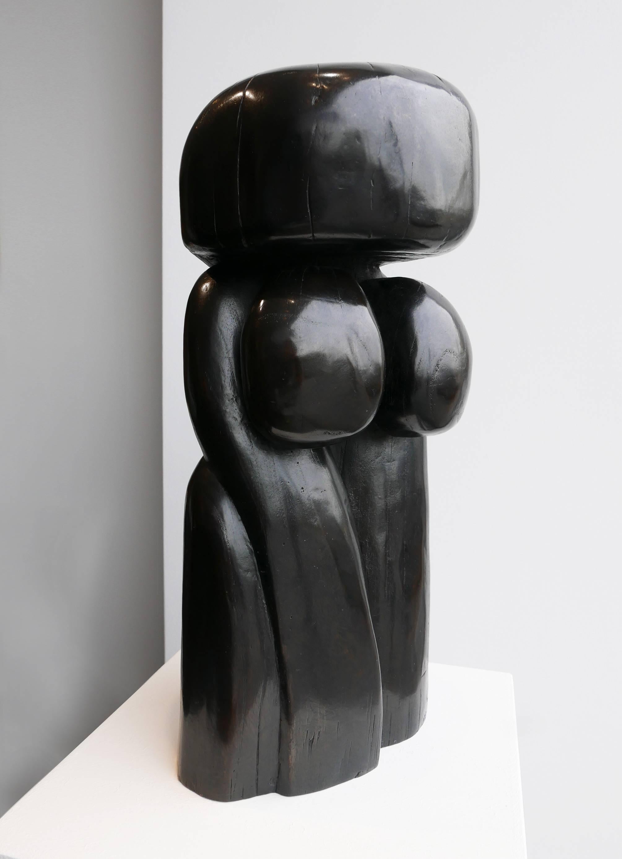 Wang Keping
"Kleine Frauen"
Bronzeguss Bocquel, signiert und nummeriert
Auflage: 1/8
Abmessungen: 44 x 22 x 22 cm

Wang Keping ist ein 1949 in Peking geborener Bildhauer, der derzeit in Peking lebt und arbeitet.
Paris.
1979 gehörte Wang