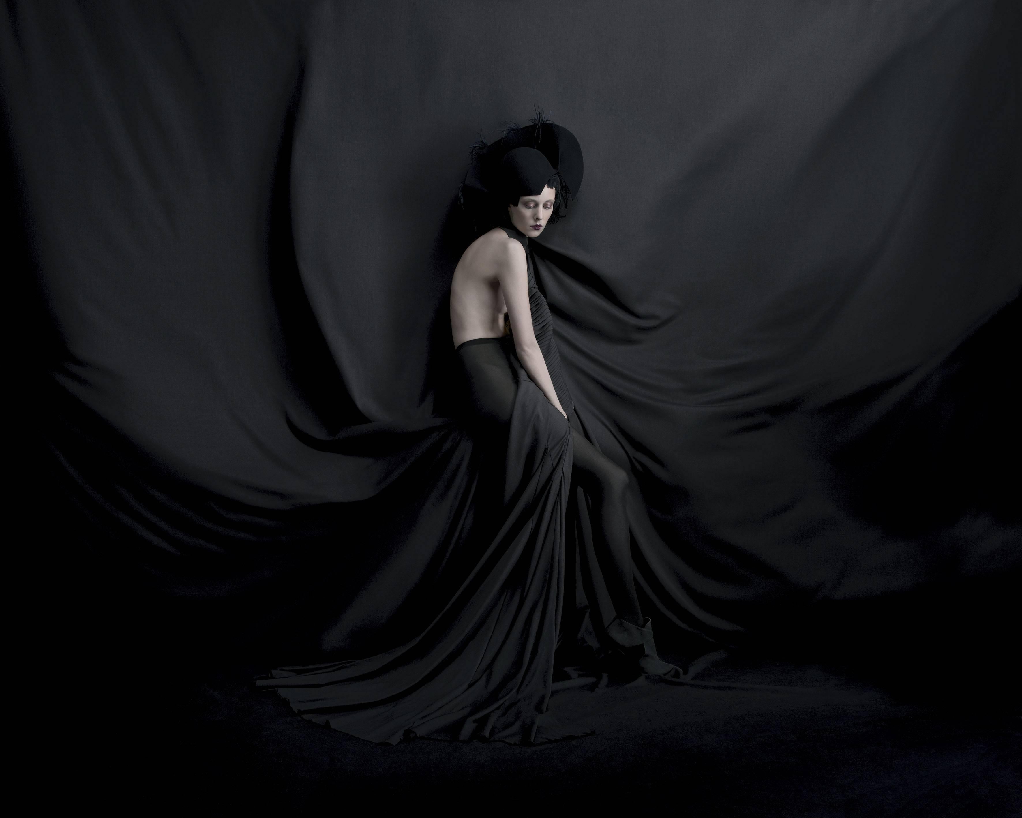 Isabelle Chapuis Figurative Photograph - La Casati ＃02