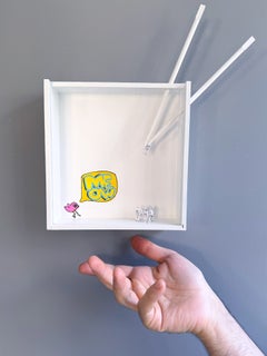 Figurine in miniatura con fumetto, scultura da parete surrealista a diorama