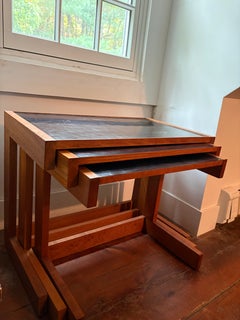Vladimir Kagan, trois tables gigognes en stratifié noir, vers 1950