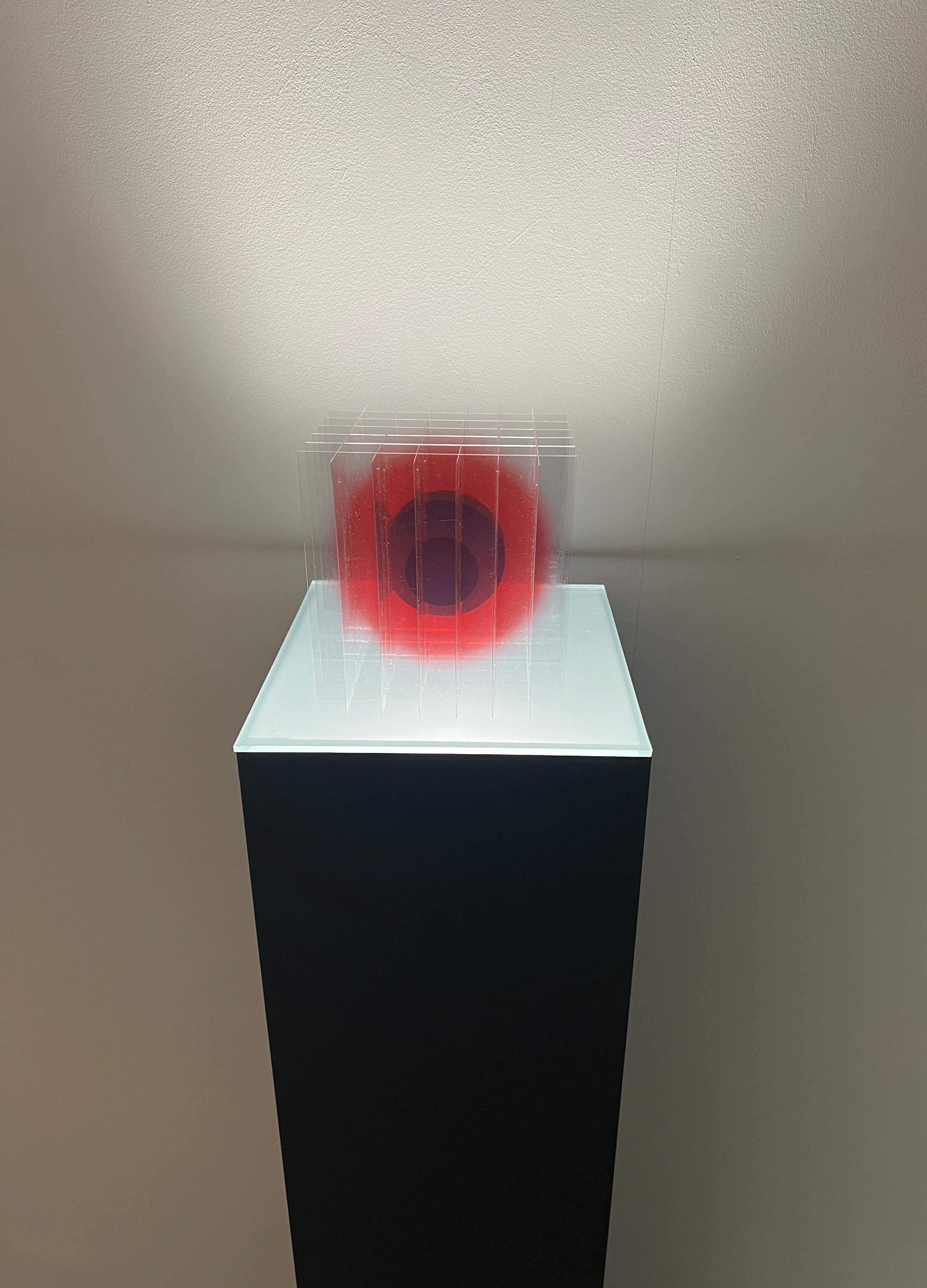 Origami style kinetic art. Optical art. Op art." Life red". Dessin-Volume".  