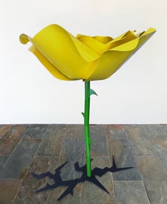 "Standing Rose" di Michael Kalish, scultura di grandi dimensioni per interni o esterni, a tema floreale