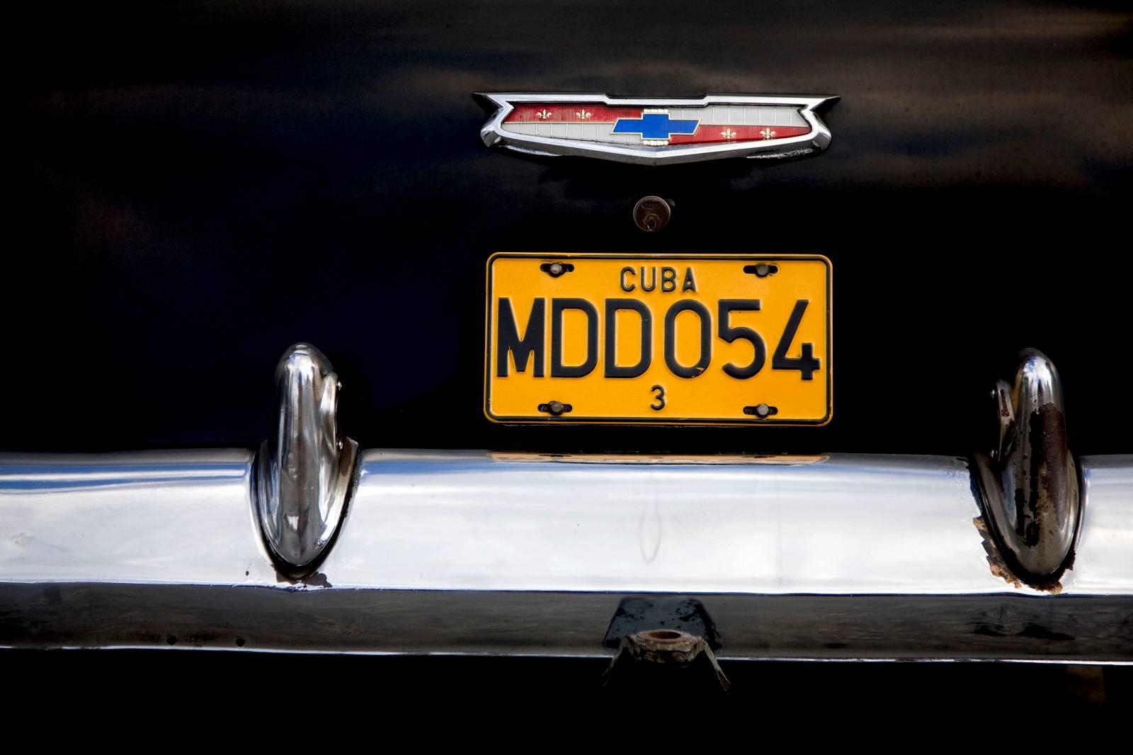 Geoff Reinhard Color Photograph - Plate #MDD054 - Cuba	