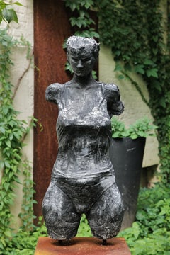 Torse de femme grandeur nature