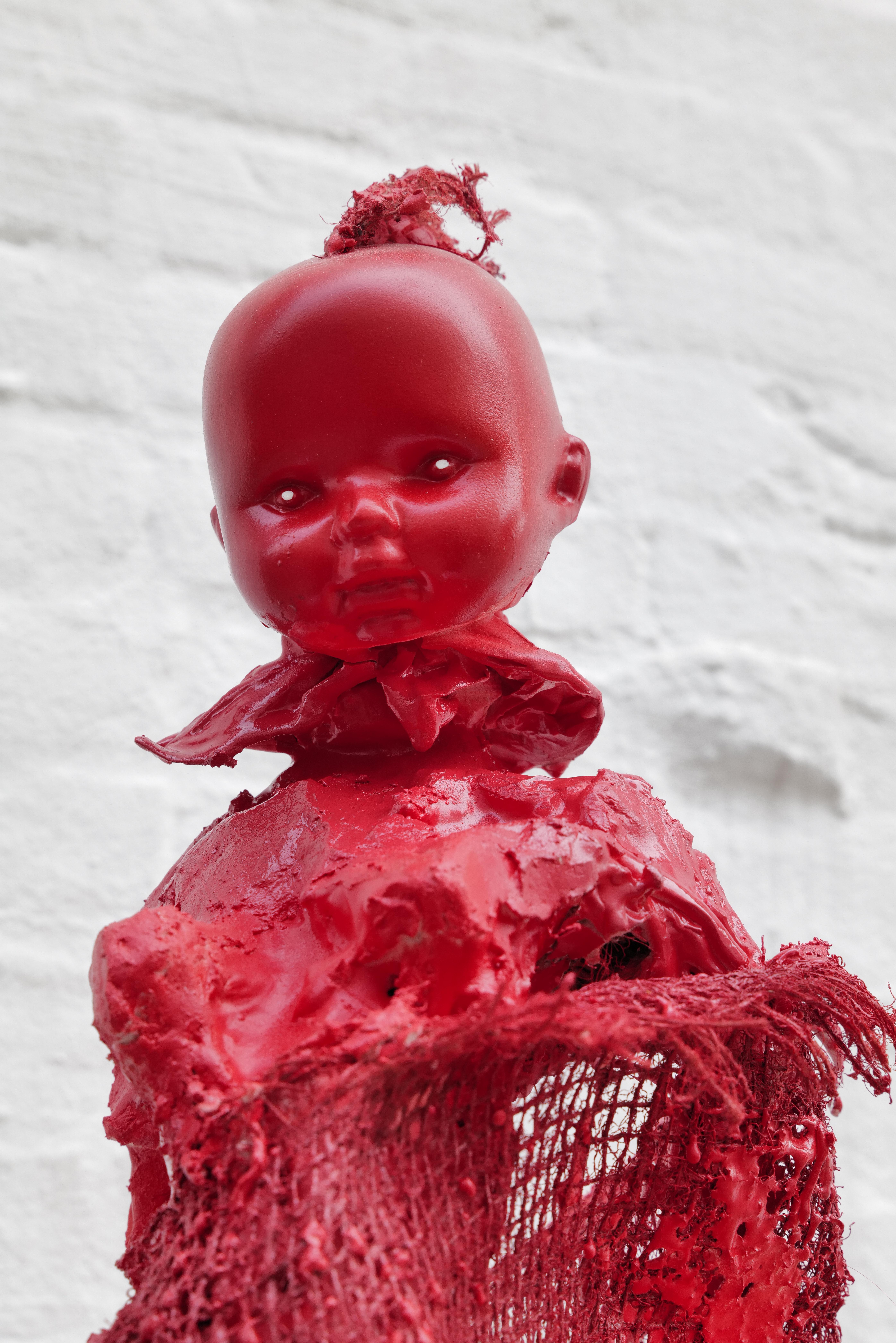 Demna Bebé - Sculpture Contemporáneo de Zura