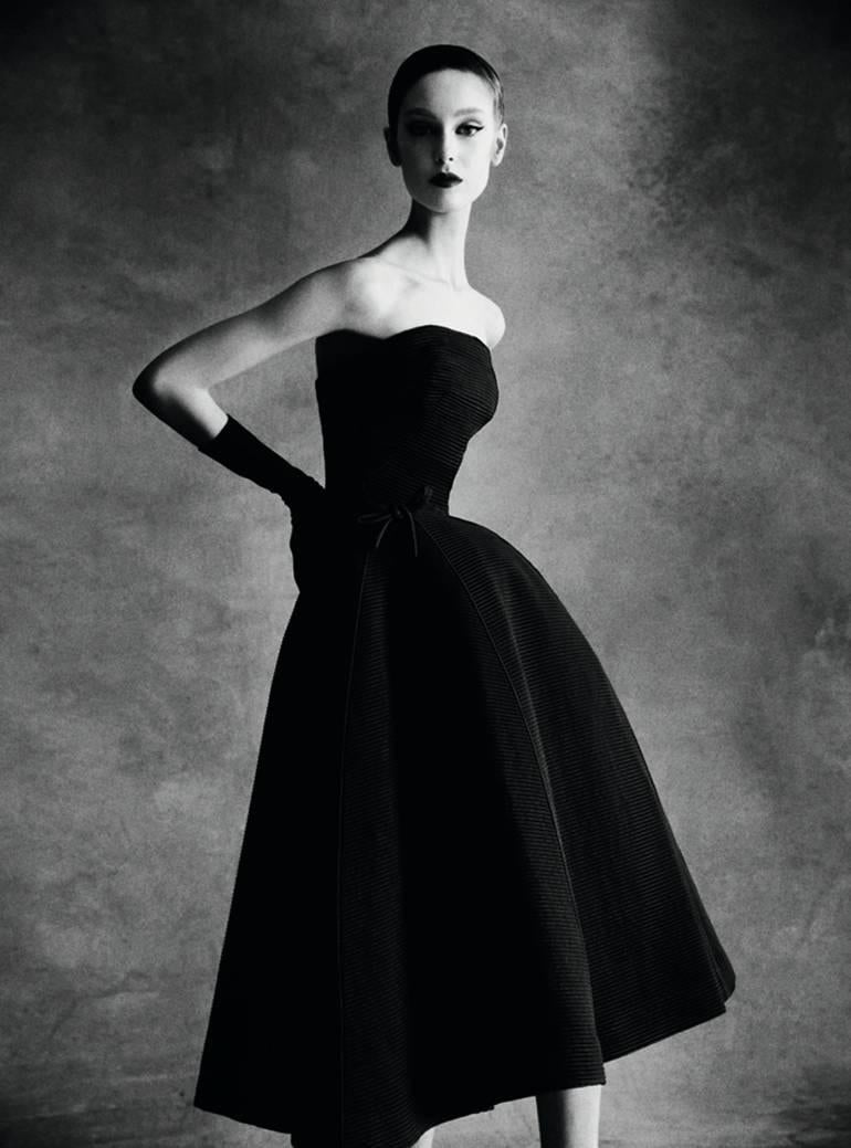 Patrick Demarchelier Black and White Photograph - Dior Sonnet dress, Autumn - Winter 1952 Haute Couture Collection